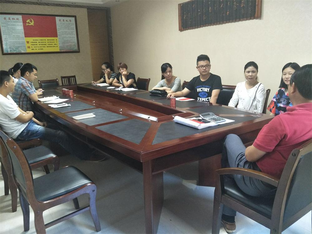 福建易順建筑工程有限公司2017年第一屆：“金秋助學(xué)，學(xué)子圓夢(mèng)，誠(chéng)信你我，感恩社會(huì)”