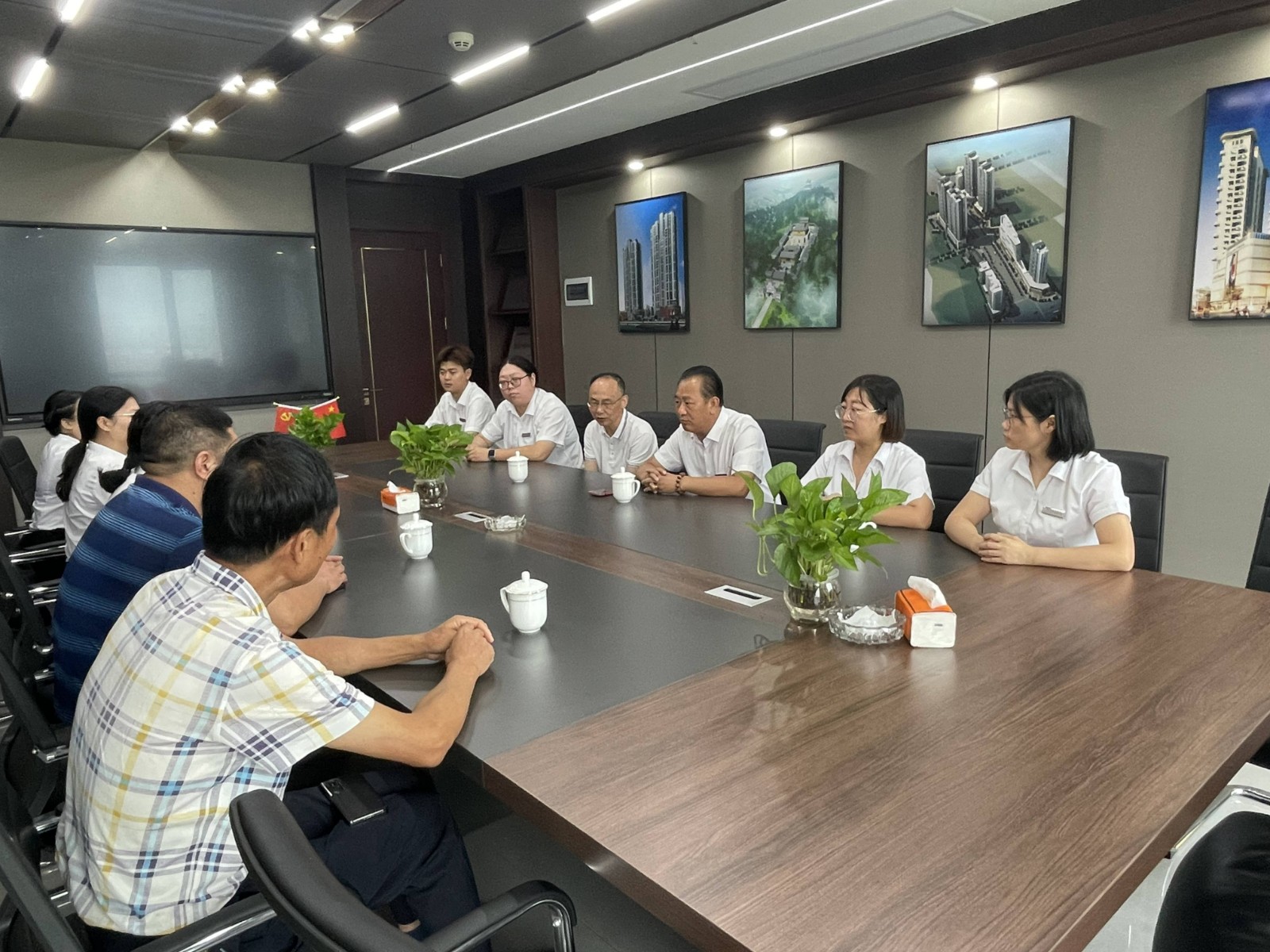 松溪縣人民法院深入企業，提供貼心指導助力企業發展