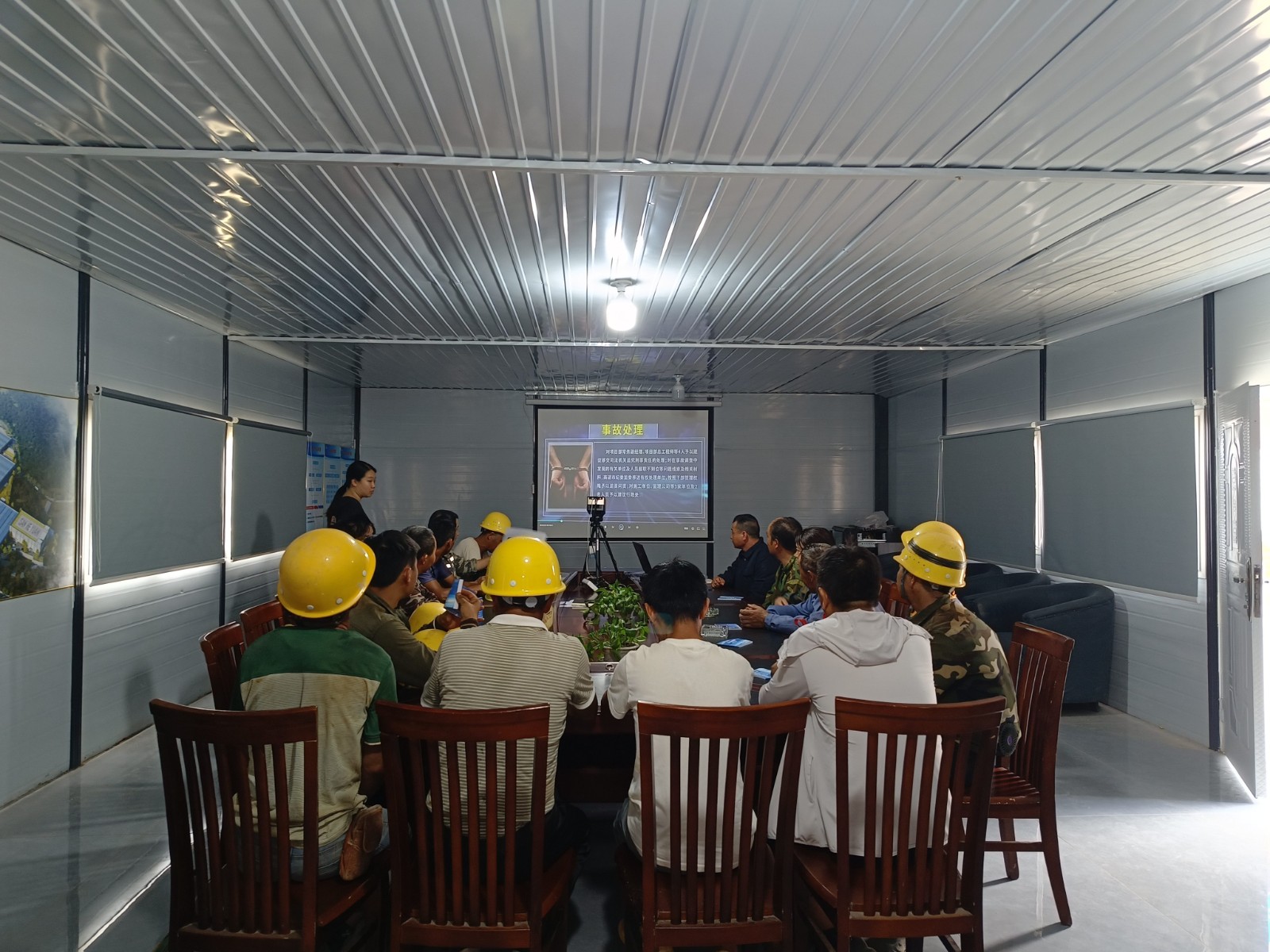 南平市建筑業(yè)協(xié)會助力易順建工：強化工傷預(yù)防培訓(xùn)，共筑安全生產(chǎn)防線