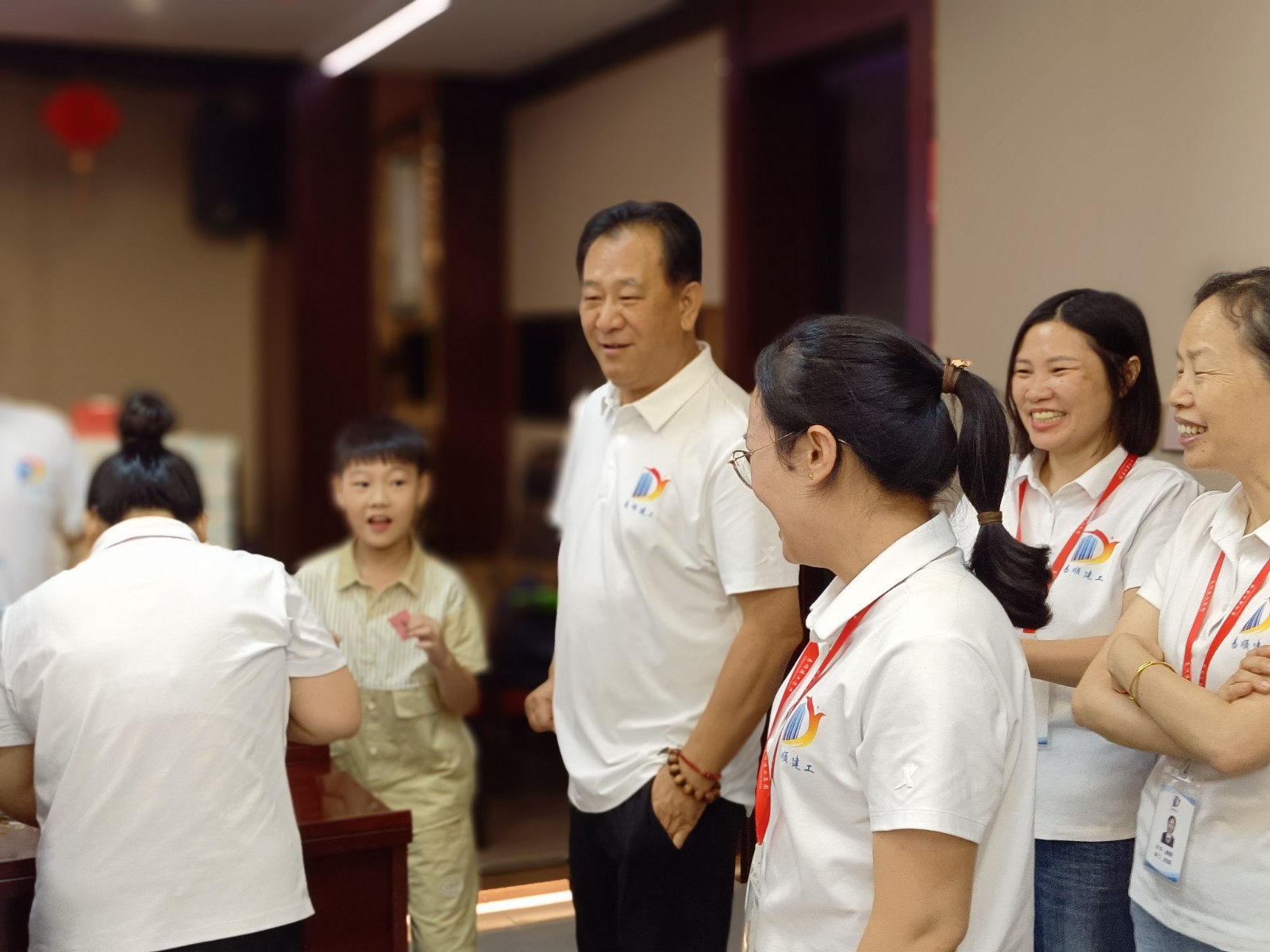 “易聚中秋團圓意，順啟事業新篇章”易順建工集團2024年中秋活動圓滿舉行